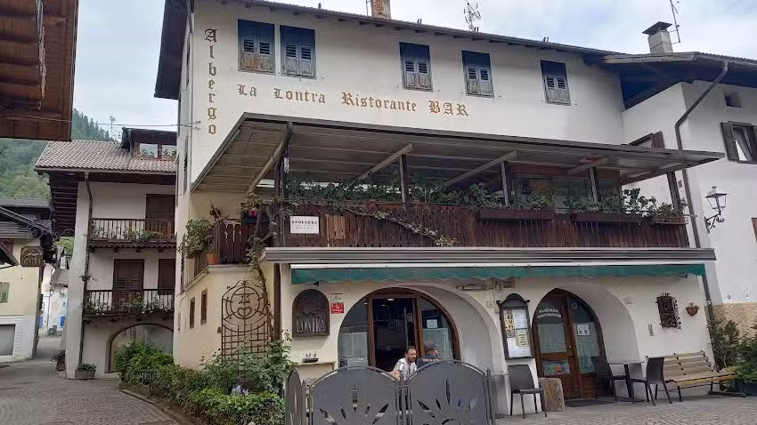 Albergo Ristorante La Lontra