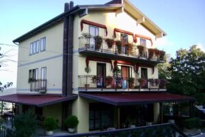 Albergo Ristorante Montevenere