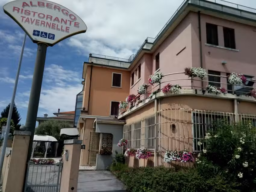 Albergo Ristorante Tavernelle