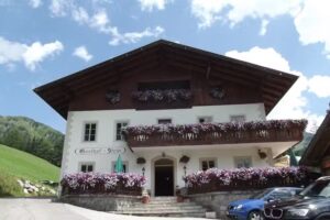 Albergo Sasso – Gasthof Stein