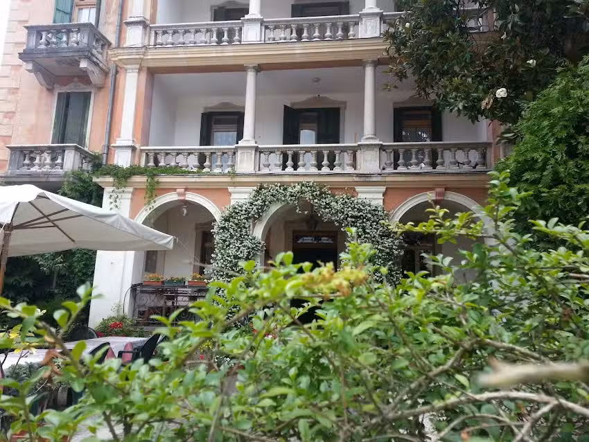 ALBERGO VILLA ROSA