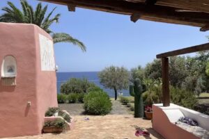 Alicudi , contrada Bazzina