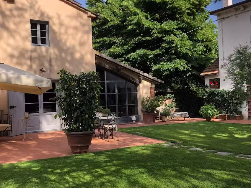 All’Ombra Del Tiglio