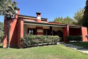 All’Ombra della Magnolia