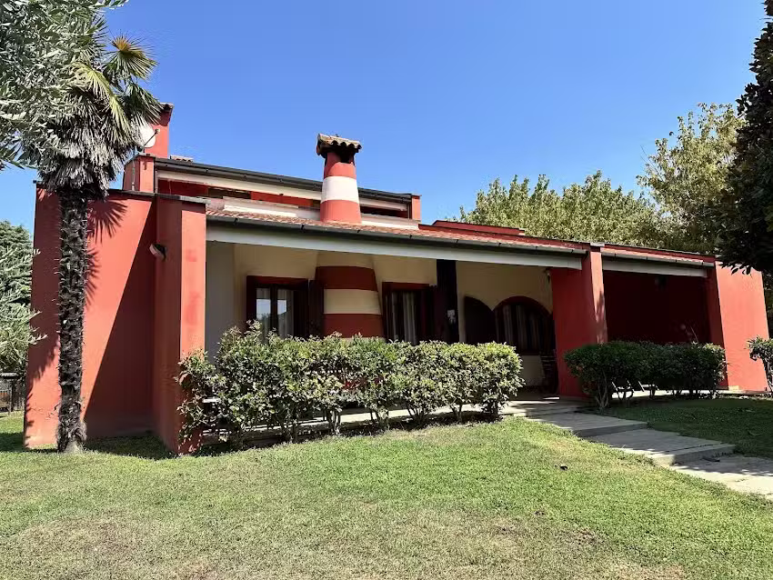 All’Ombra della Magnolia