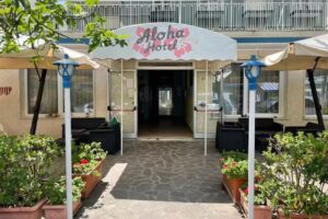 Aloha Hotel