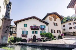 Amplatz 1523 – B&B and Suites