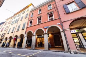 annalisa-aparts in bologna