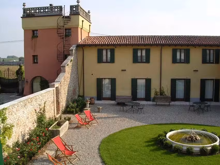 Antica Corte “La Valle”