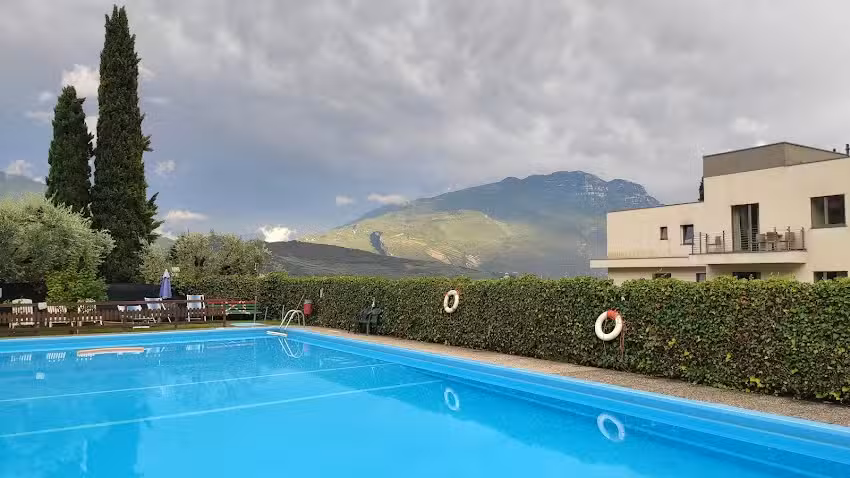 Apartment Waterfall and Pool