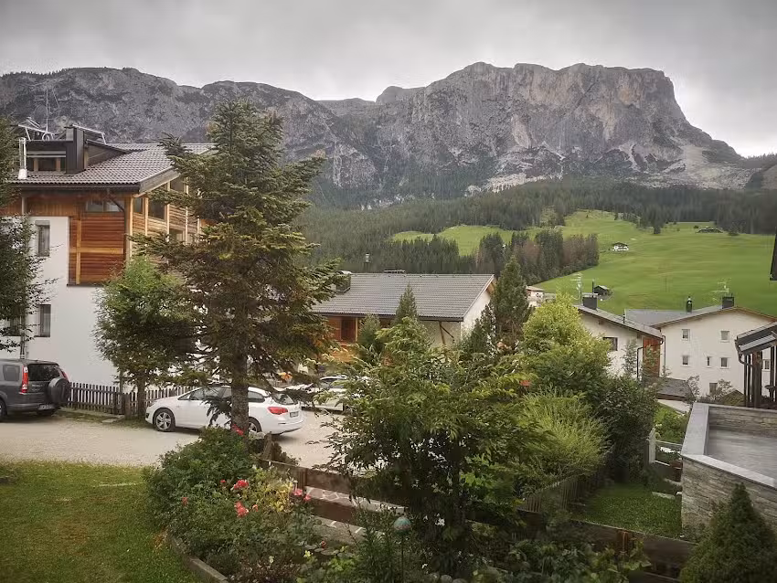 Appartamenti CIASA WALLIS Ferienwohnungen