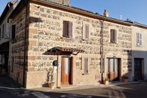 Appartamento-Alloggio Turistico-L’Angoletto, vicino Lago di Bolsena, ideale per famiglie e gruppi