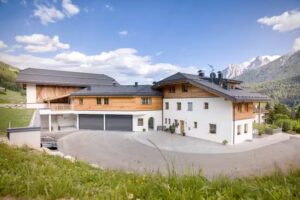Appartements Josef Lercher mit Chalet Novalis Innichen Pustertal Südtirol