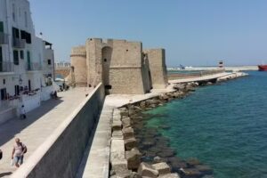 Apulia – La Finestra sul mare