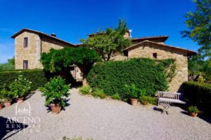 Arco al Poggio Arceno Rentals Club