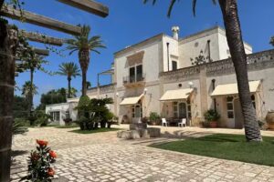 Area Sosta Camper Ostuni – Masseria Appia Traiana
