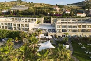 Aregai Marina Hotel & Residence