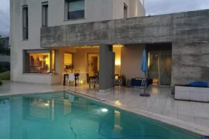 Art House Margine Rosso