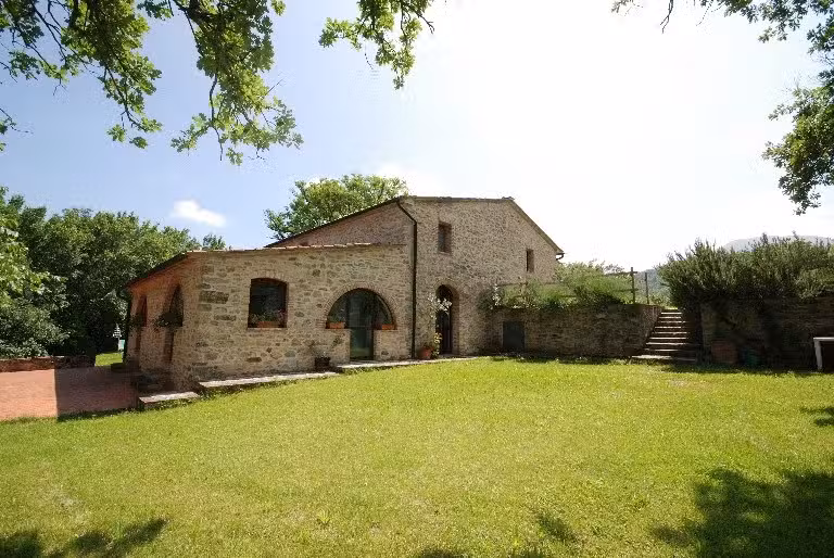 Az. Agr. Il Pavone Di Frasconi Lorenza