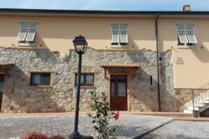 Azienda Agricola – Agriturismo Mezzo Poggio