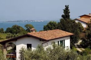 Azienda Agricola Agriturismo Montecorno Belvedere di Ortelli Dr. Renato