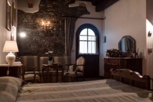 Azienda Agricola Stroppolatini – Agriturismo Casali Del Picchio