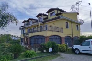 AZIENDA AGRITURISTICA ADELIZZI