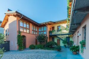 B&B A due passi dal castello CIN: IT012123C1VMXA7NZ2