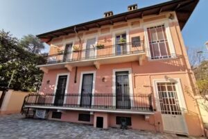 B&B Ad Quintum Torino (CIN IT001090C1QXKESCHB)