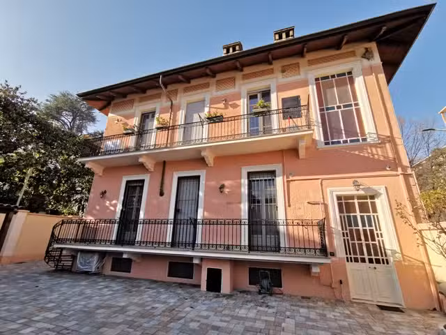 B&B Ad Quintum Torino (CIN IT001090C1QXKESCHB)