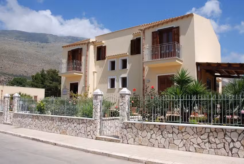 B&B Aurora Castelluzzo