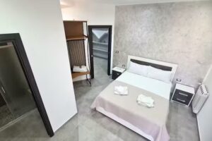B&B, CASA VENEZIANO, MESSINA,ALLOGGIO VICINO POLICLINICO,PALARESCINA,SAN FILIPPO-