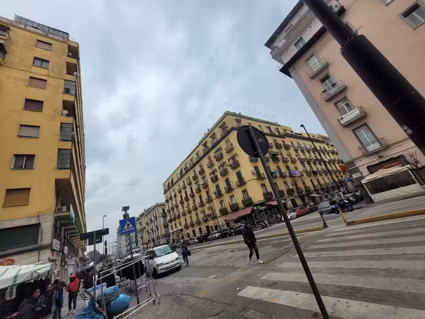 B&B Dint ‘o core e Napule