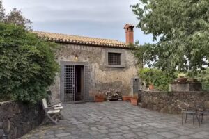 B&B Etna 1703