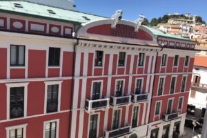 B&B Ferrari Suite Luxury Rooms