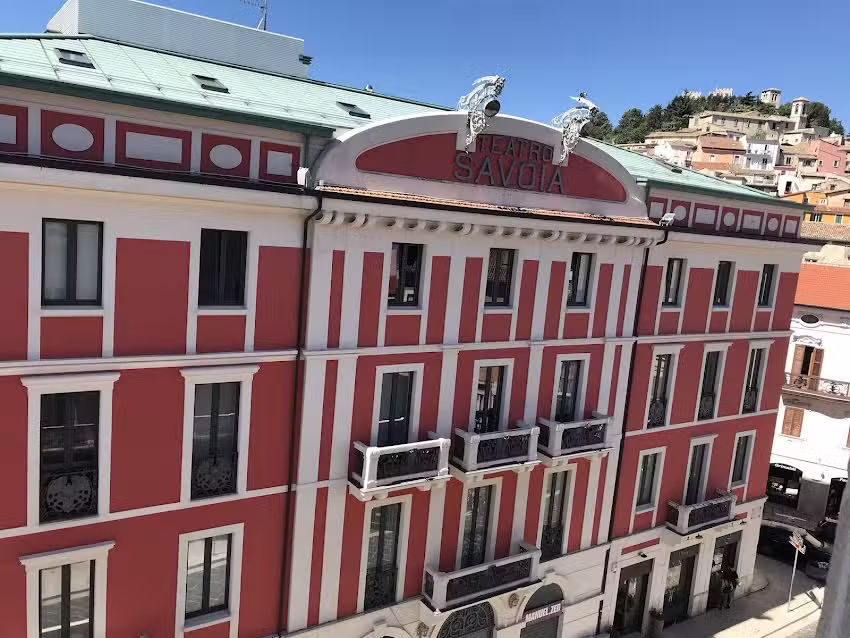 B&B Ferrari Suite Luxury Rooms