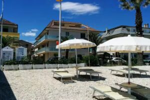 B&B fronteMare faleria