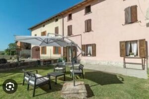 B&B Happiness in the Country