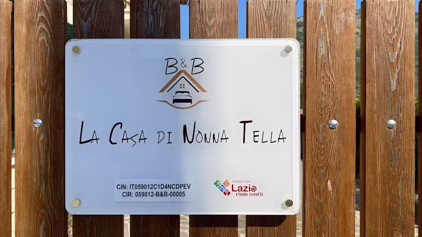B&B La Casa Di Nonna Tella CIN: IT059012C1D4NCDPEV