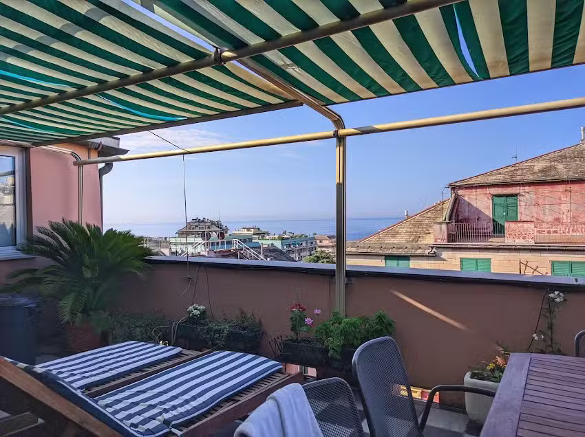 B&B La Casa sui Tetti – Genova Centro – Galliera