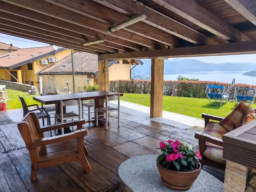 B&B La Plesna Lago D’Orta Pella (NO) CIN =IT003115C1UDNGCFOI