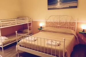 B&B nel Centro Storico di napoli ” le quattro stagioni “