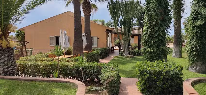 B&B Villa Carlotta Resort