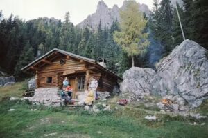 Baita Bivacco Giovanni Paolo I