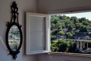 Balate, Dimora In Centro