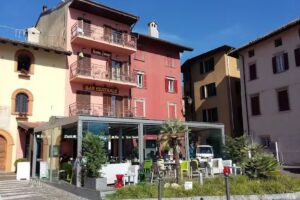 Bar Centrale, affitta camere