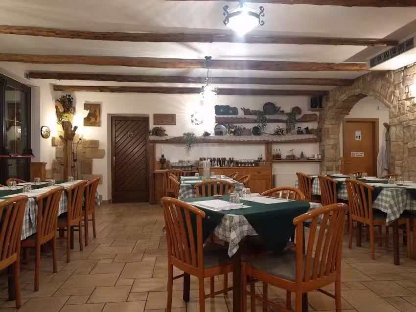 Bar Pizzeria Etrusca B&B