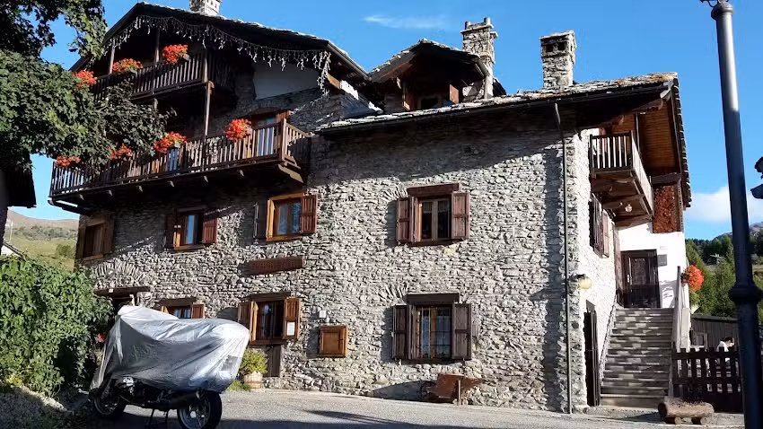 Bar Ristorante Vetan – Chambres d’Hotes l’Abri