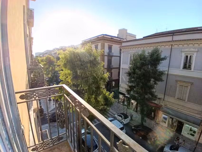 Beb REGGIA E DINTORNI