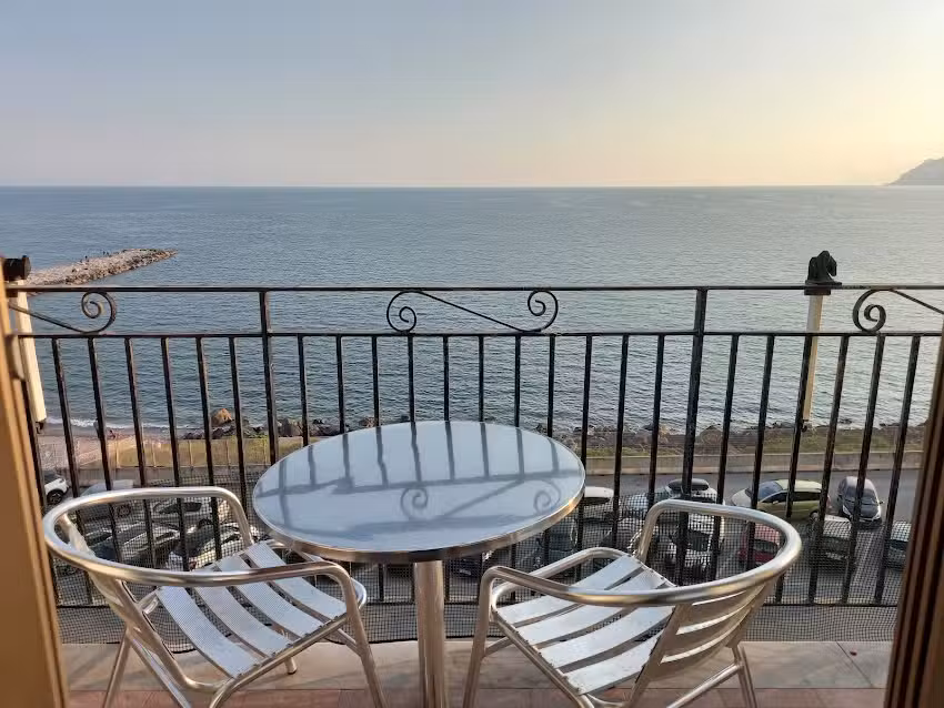 Bed And Breakfast Fronte Del Mare Salerno